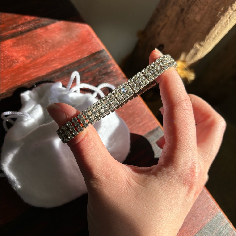 Kim Rogers Silver Stretch Bracelet - Picture 3 of 3